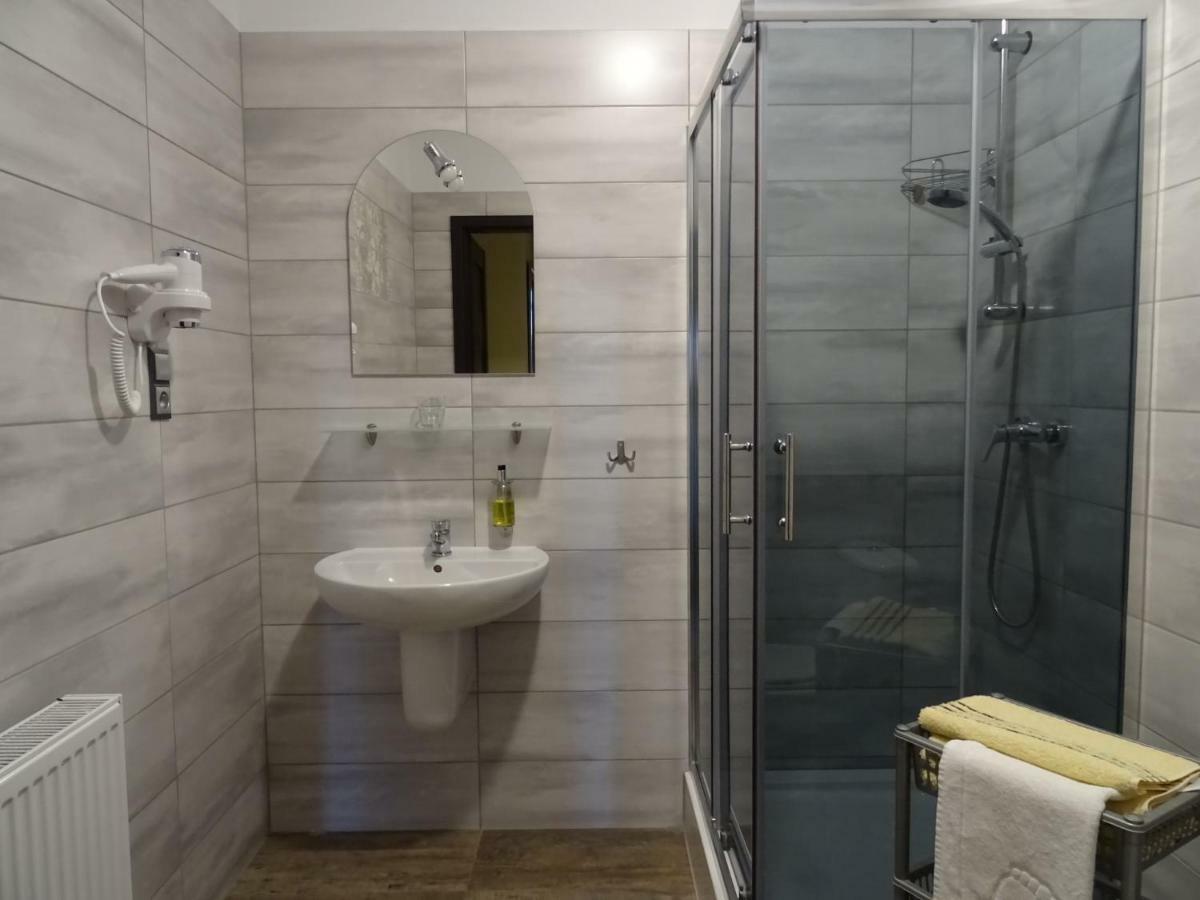Willa Global Komfortowe Pokoje Nad Morzem Ястшембя-Гура Экстерьер фото